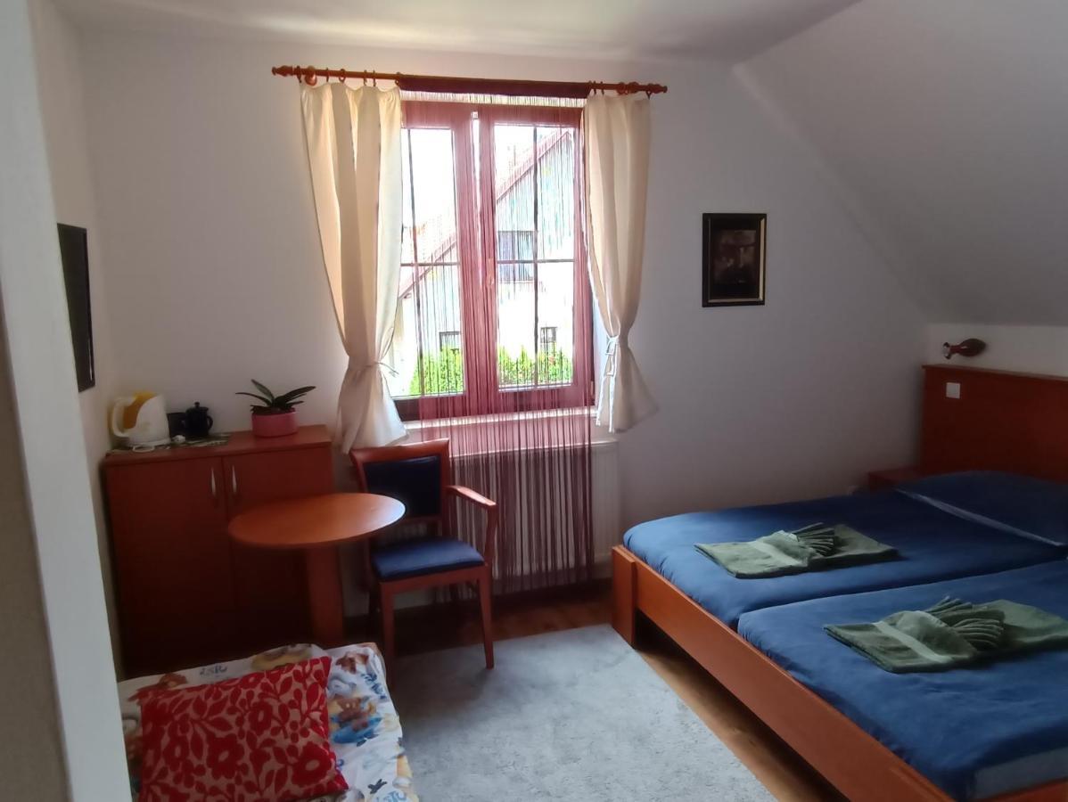 Pension Orbis Mariánské Lázně Exteriör bild